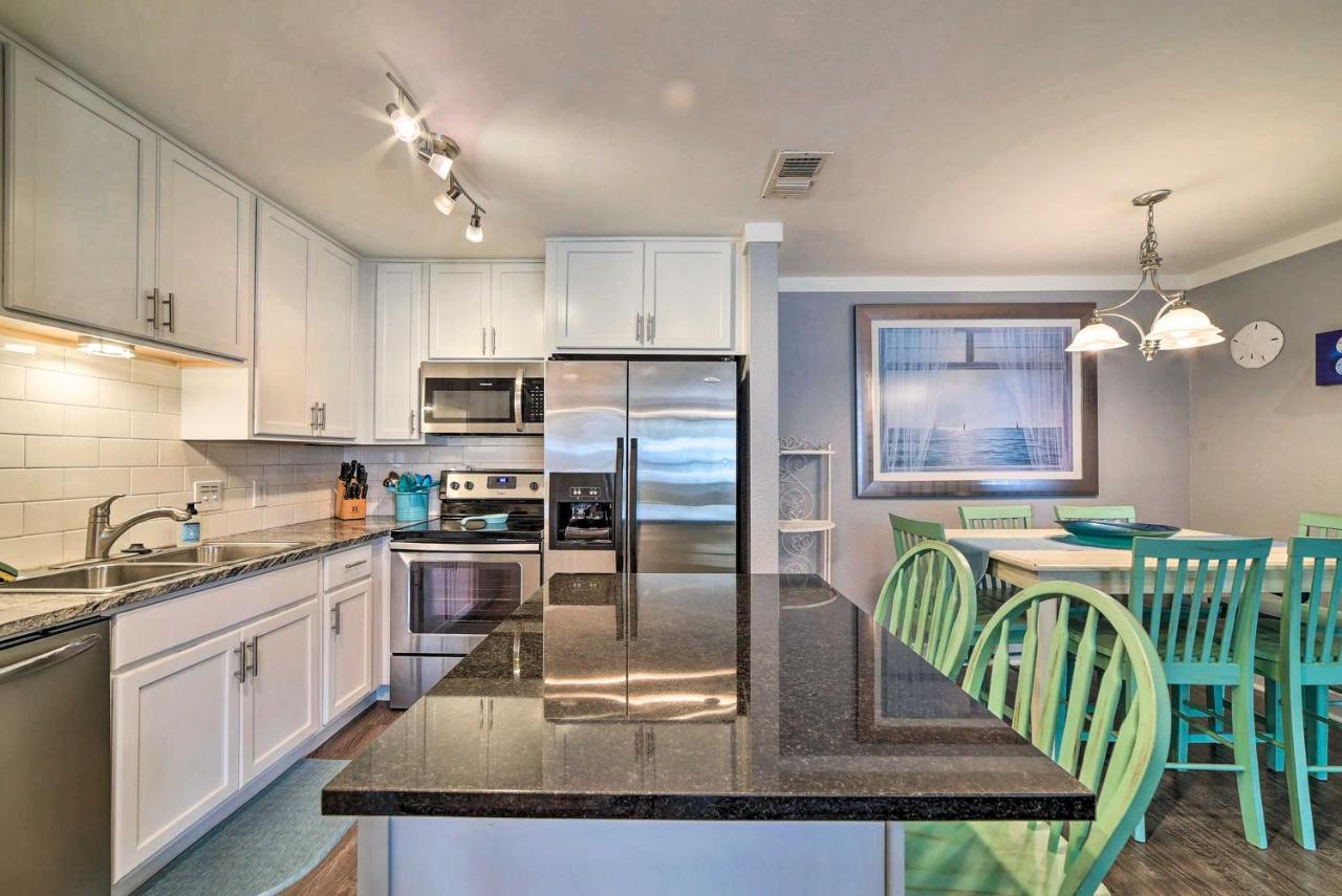 Port Aransas Condo With Outdoor Pool - Pets Welcome! Mustang Beach ภายนอก รูปภาพ