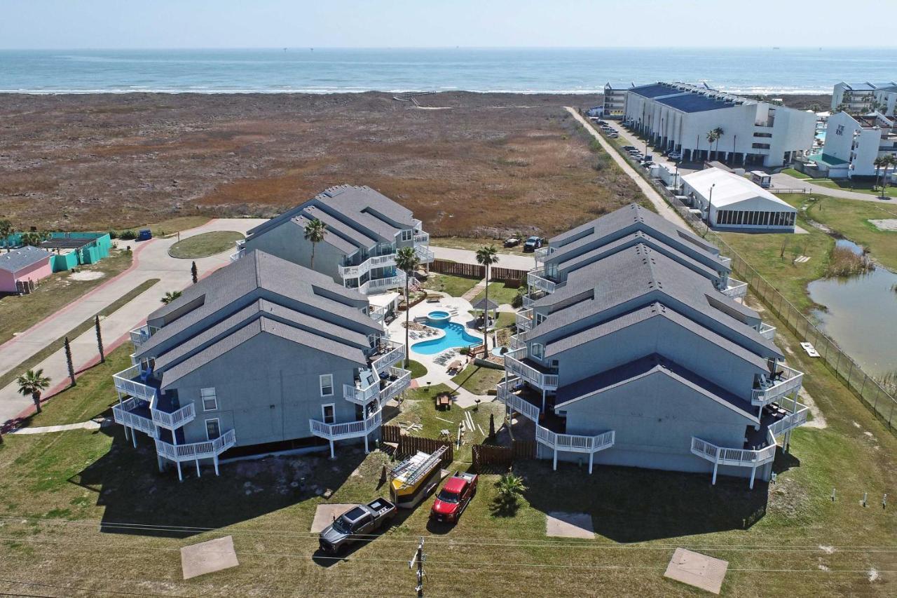 Port Aransas Condo With Outdoor Pool - Pets Welcome! Mustang Beach ภายนอก รูปภาพ